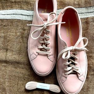 Woman by Common Project Leather sneakers